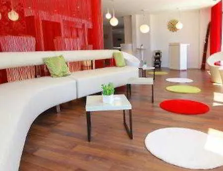 Hotell Kyriad Dunkerque Sud -
