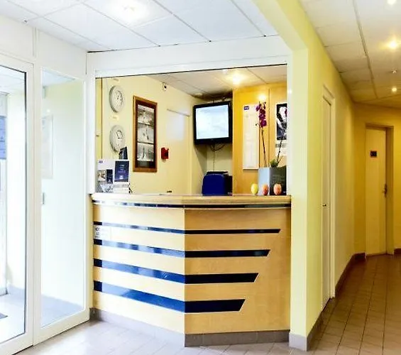 Kyriad Dunkerque Sud - Hotel Loon-Plage