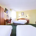Kyriad Dunkerque Sud - 2* Loon-Plage