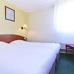 Kyriad Dunkerque Sud - 2*
