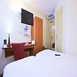 Kyriad Dunkerque Sud - Hotel Loon-Plage