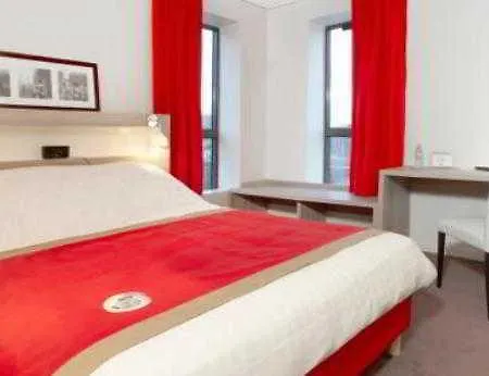 Kyriad Dunkerque Sud - 2* Loon-Plage