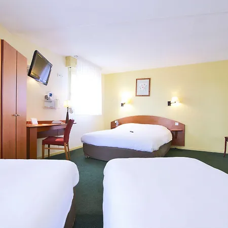 Kyriad Dunkerque Sud - 2* Loon-Plage