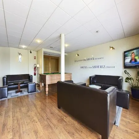 Kyriad Dunkerque Sud - 2*