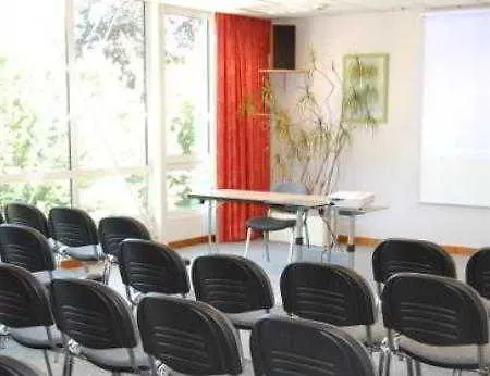 Kyriad Dunkerque Sud - 2*