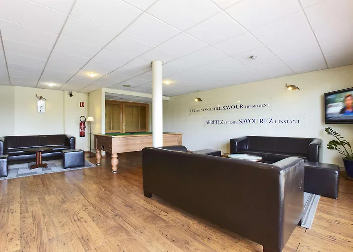 Kyriad Dunkerque Sud - 2* Loon-Plage