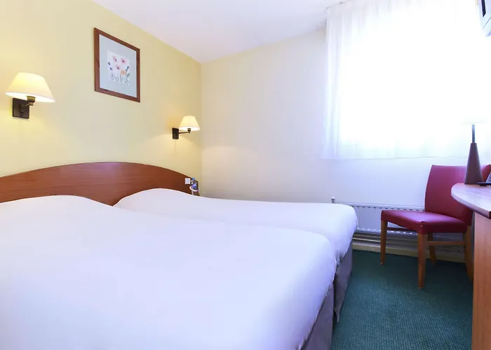 Kyriad Dunkerque Sud - 2*